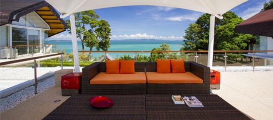 Villa Sapna - Outdoor living area backdrop